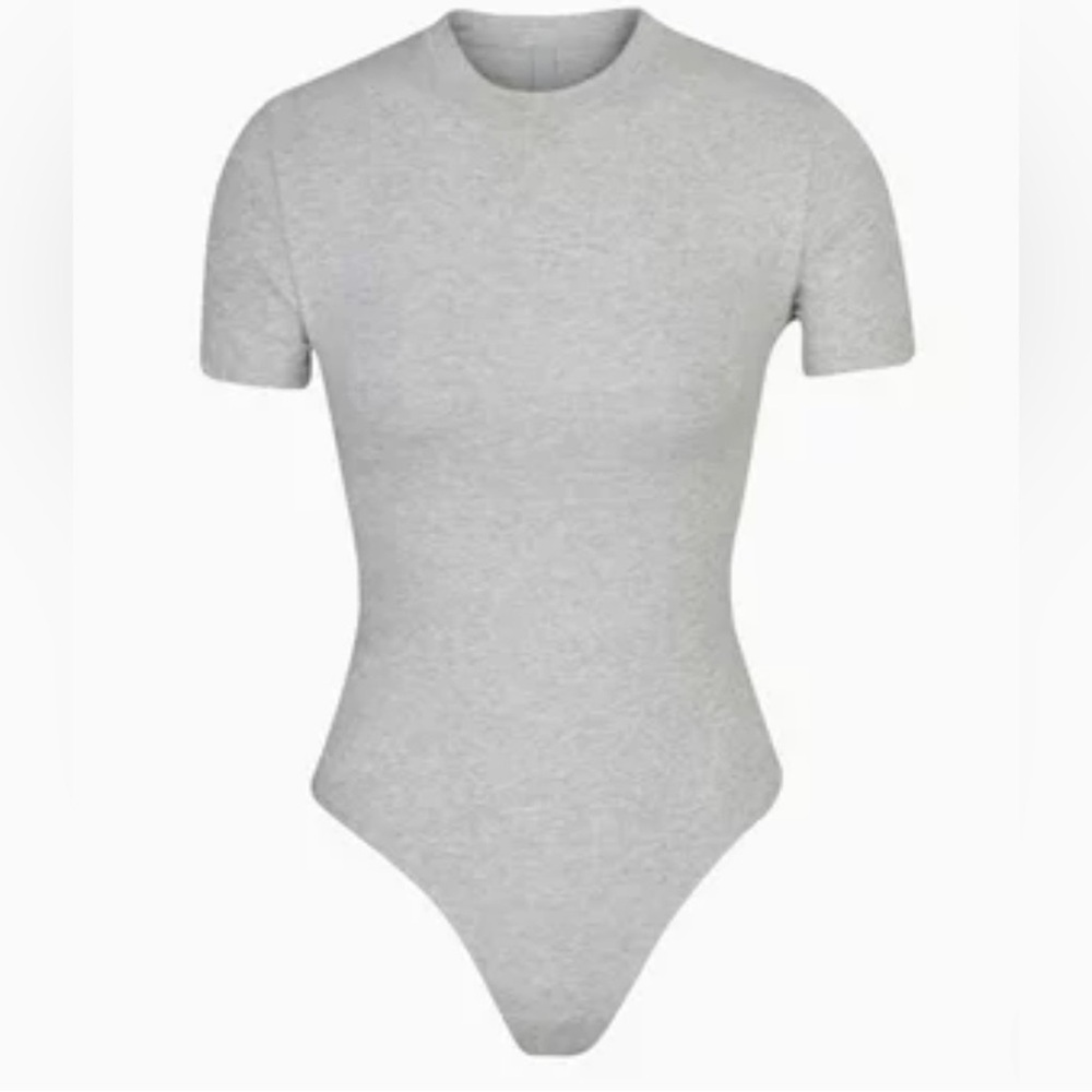 Skims tshirt bodysuit
